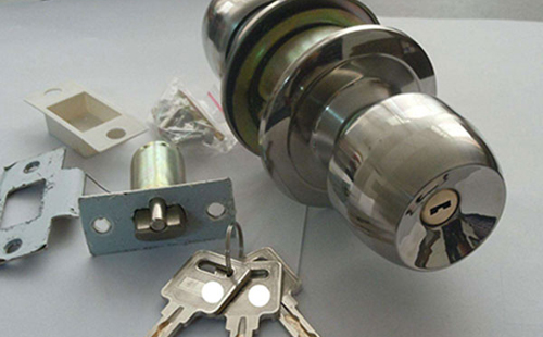 大连市24小时上门开锁公司